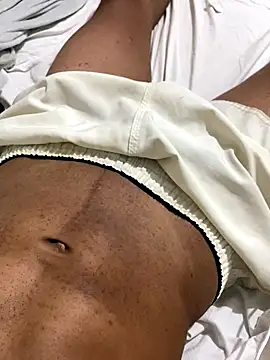 Snapshot of Novinhoroludu chatting on November 2025 08:45:01 PM Novinhoroludu online show from November 2025 08:45:01 PM