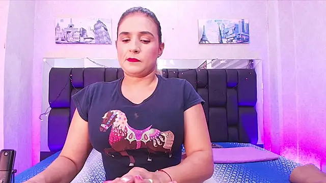  carolina fox online show from February 2025 03:08:02 AM