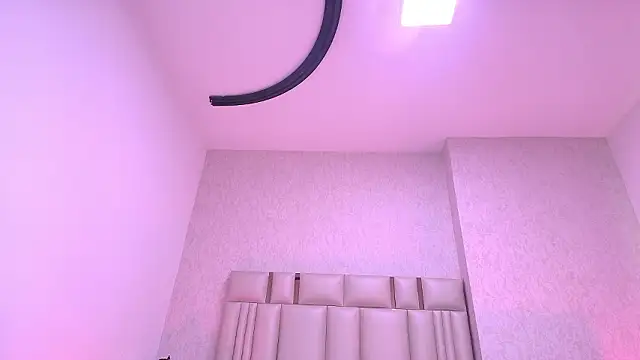  carolina fox online show from February 2026 03:15:01 AM