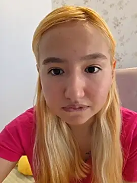 Pinkie Princes online show from December 2025 03:43:02 PM