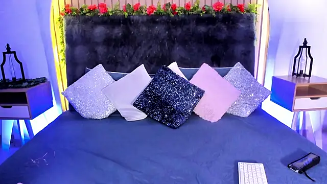 Karlagonzales  online show from February 2025 01:10:01 AM