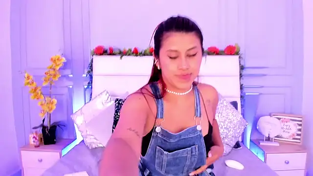 Karlagonzales  online show from March 2025 12:37:02 AM