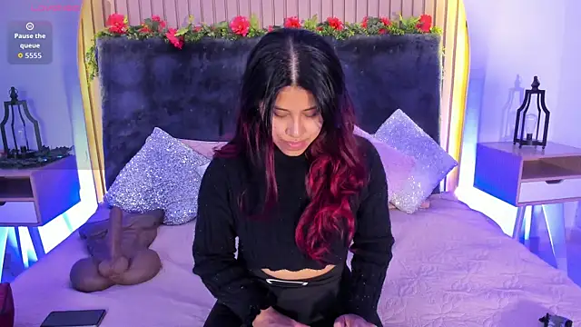 Karlagonzales  online show from October 2025 10:03:01 AM