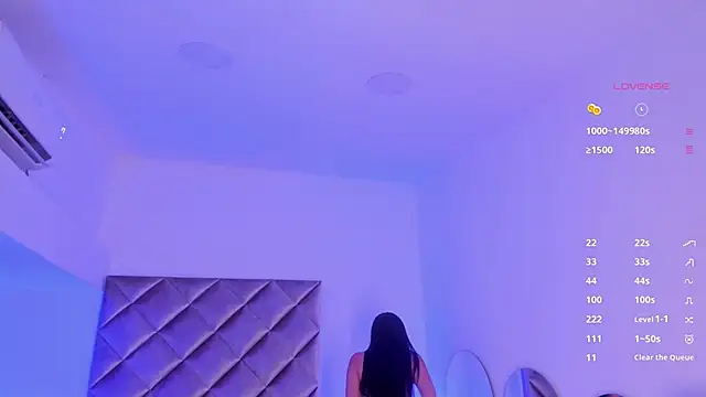 Snapshot of malaia_hills chatting on February 2025 07:19:02 PM malaia hills online show from February 2025 07:19:02 PM