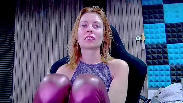 karo123421 online show from March 2025 05:45:02 PM