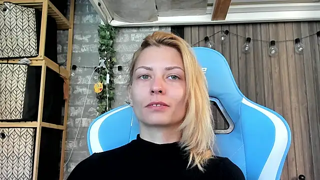 karo123421 online show from September 2025 12:17:01 PM