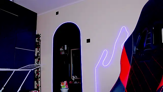 karo123421 online show from October 2025 05:46:02 PM