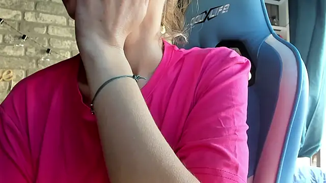 karo123421 online show from December 2025 08:52:01 AM