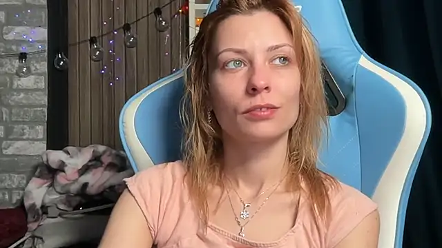 karo123421 online show from February 2026 09:31:01 PM