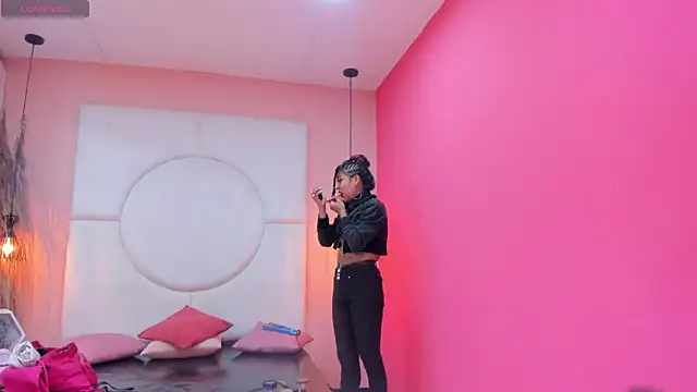 SilvanaCapelli online show from February 2025 10:59:02 AM