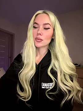 xDinnax online show from September 2025 05:51:02 PM