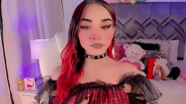 LeyXandrabraz online show from December 2024 08:37:01 PM