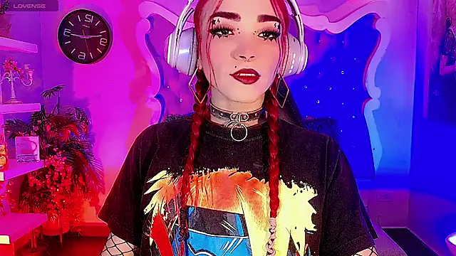 LeyXandrabraz online show from April 2026 07:51:01 PM