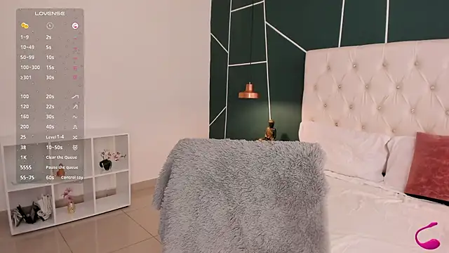 Snapshot of Veronicalanx1 chatting on October 2025 12:09:01 PM Veronicalanx1 online show from October 2025 12:09:01 PM