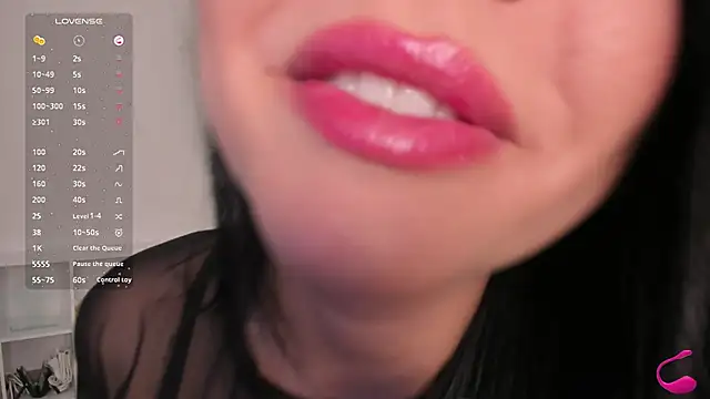 Snapshot of Veronicalanx1 chatting on October 2025 12:18:02 PM Veronicalanx1 online show from October 2025 12:18:02 PM