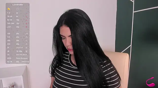 Snapshot of Veronicalanx1 chatting on November 2025 12:15:01 PM Veronicalanx1 online show from November 2025 12:15:01 PM