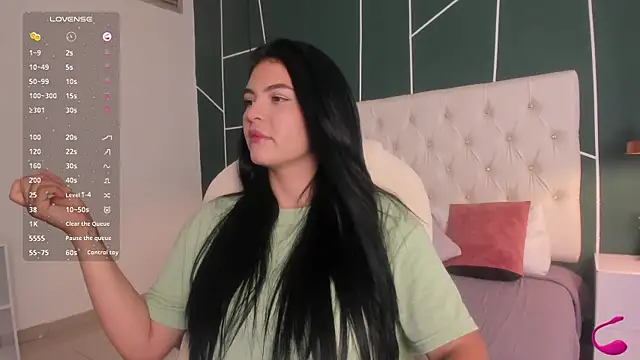 Snapshot of Veronicalanx1 chatting on November 2025 12:04:01 PM Veronicalanx1 online show from November 2025 12:04:01 PM