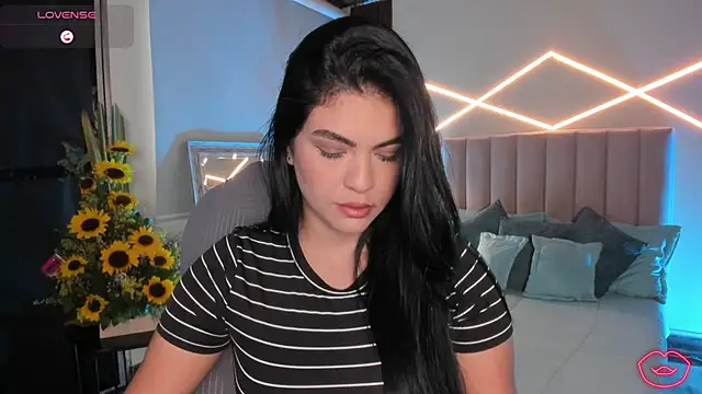 Snapshot of Veronicalanx1 chatting on February 2026 11:52:01 AM Veronicalanx1 online show from February 2026 11:52:01 AM