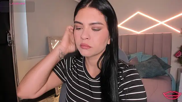 Snapshot of Veronicalanx1 chatting on March 2026 11:50:01 AM Veronicalanx1 online show from March 2026 11:50:01 AM