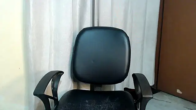 Snapshot of HOT_CHILLY chatting on March 2025 07:51:02 AM HOT CHILLY online show from March 2025 07:51:02 AM