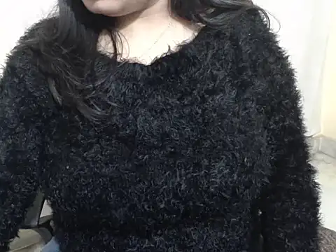 Snapshot of HOT_CHILLY chatting on December 2025 06:06:01 PM HOT CHILLY online show from December 2025 06:06:01 PM