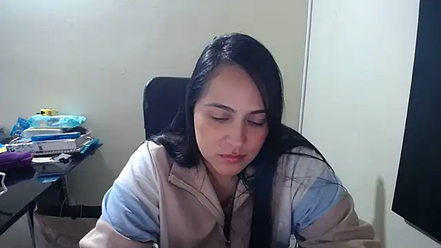 Snapshot of kendall_52 chatting on February 2025 01:41:01 PM kendall 52 online show from February 2025 01:41:01 PM