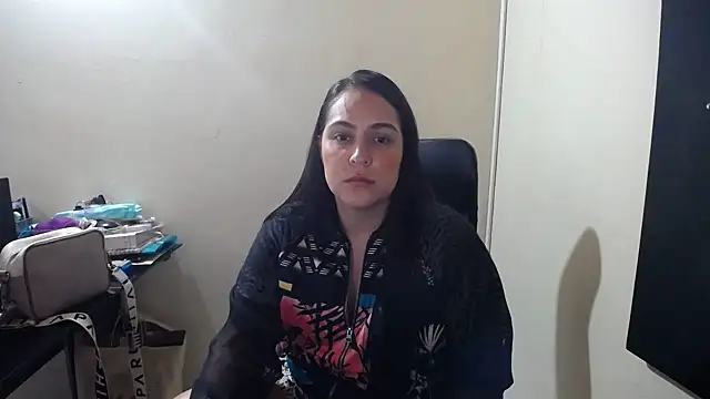 Snapshot of kendall_52 chatting on February 2025 01:19:02 PM kendall 52 online show from February 2025 01:19:02 PM