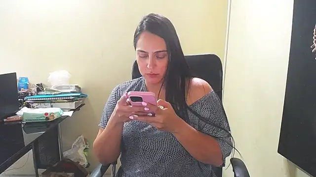 Snapshot of kendall_52 chatting on February 2026 04:47:02 PM kendall 52 online show from February 2026 04:47:02 PM