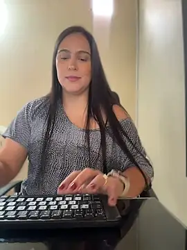 kendall 52 online show from April 2026 02:56:02 PM