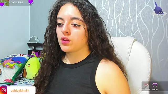 AshleyKim  online show from November 2025 12:31:01 AM