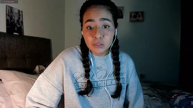 Snapshot of valeryvegas_2 chatting on October 2025 02:53:01 AM valeryvegas 2 online show from October 2025 02:53:01 AM