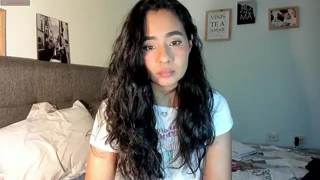 Snapshot of valeryvegas_2 chatting on October 2025 03:50:02 AM valeryvegas 2 online show from October 2025 03:50:02 AM