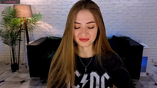 Adelyna Bird online show from March 2025 07:23:02 AM