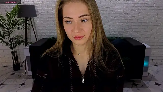 Adelyna Bird online show from September 2025 06:17:02 AM