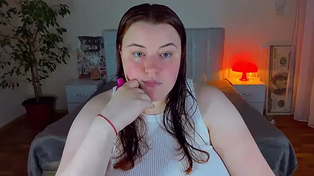 Snapshot of PolinaSalvatore chatting on June 2026 07:23:02 PM PolinaSalvatore online show from June 2026 07:23:02 PM
