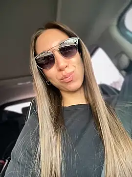 EvaCatt online show from March 2025 03:41:02 AM