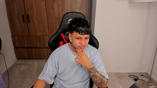 Jake simons online show from October 2025 01:54:01 PM