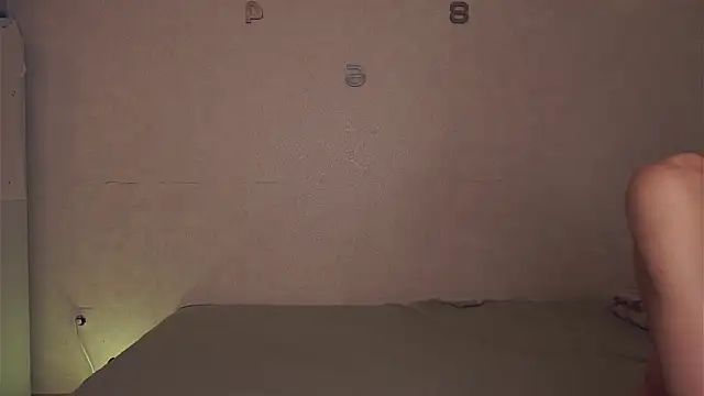 missbeatriss online show from February 2025 12:24:02 PM