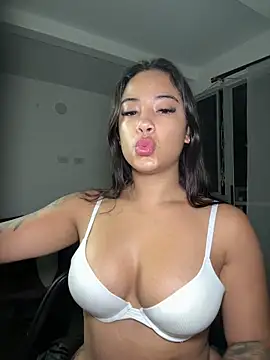 Nattasha Brown online show from November 2025 09:59:01 AM