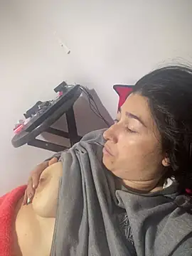 andreaisis2 online show from December 2024 05:42:01 PM