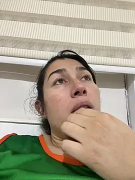 andreaisis2 online show from February 2025 03:48:01 AM