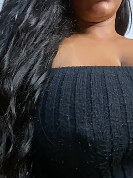 Snapshot of bea3liz chatting on December 2024 01:28:02 AM bea3liz online show from December 2024 01:28:02 AM