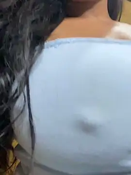 Snapshot of bea3liz chatting on February 2025 02:18:01 AM bea3liz online show from February 2025 02:18:01 AM