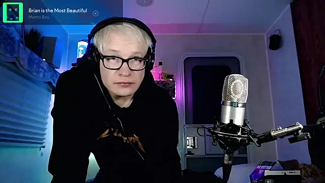 Snarfle82 online show from February 2025 11:55:02 AM