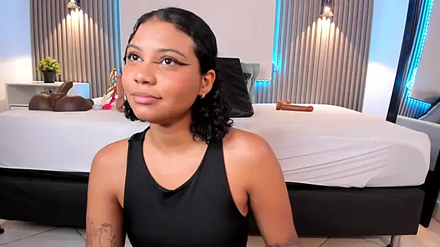 Zafiiraa online show from February 2025 03:10:02 PM