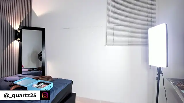 Zafiiraa online show from April 2026 04:04:02 AM