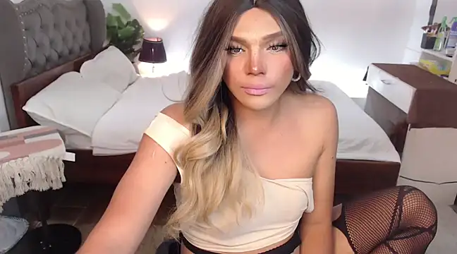 liaa lurrecams online show from February 2025 06:45:01 PM