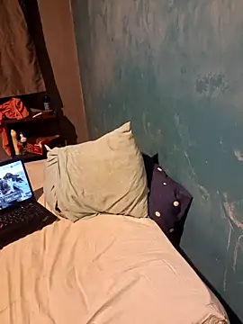 niCuNin online show from November 2025 10:36:01 PM