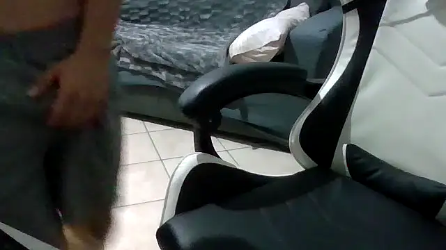 simoninside25 online show from September 2025 07:03:01 PM