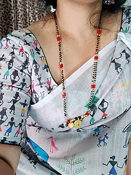 Snapshot of Indian_desi_wife chatting on March 2025 03:40:01 AM Indian desi wife online show from March 2025 03:40:01 AM